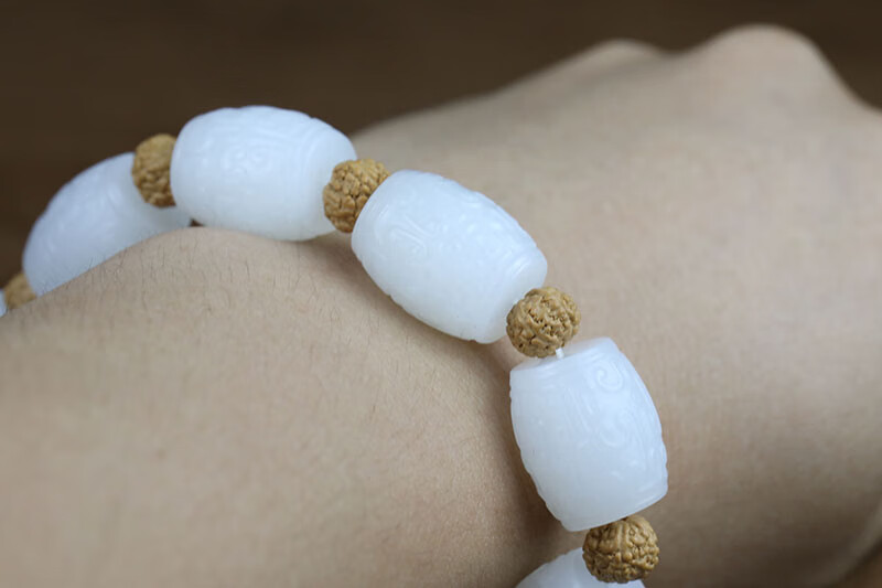 臻藏家新疆和田玉羊脂白玉手链玉石手串男士款仿古兽纹