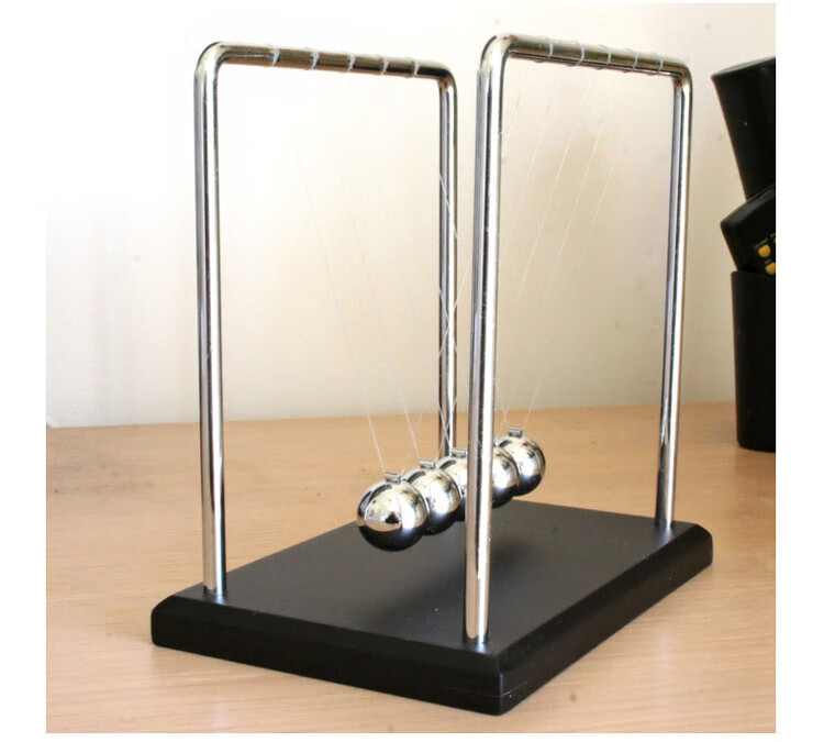 牛顿摆球能量守恒混沌摆黑科技桌面物理办公桌家居装饰品男生生日礼物