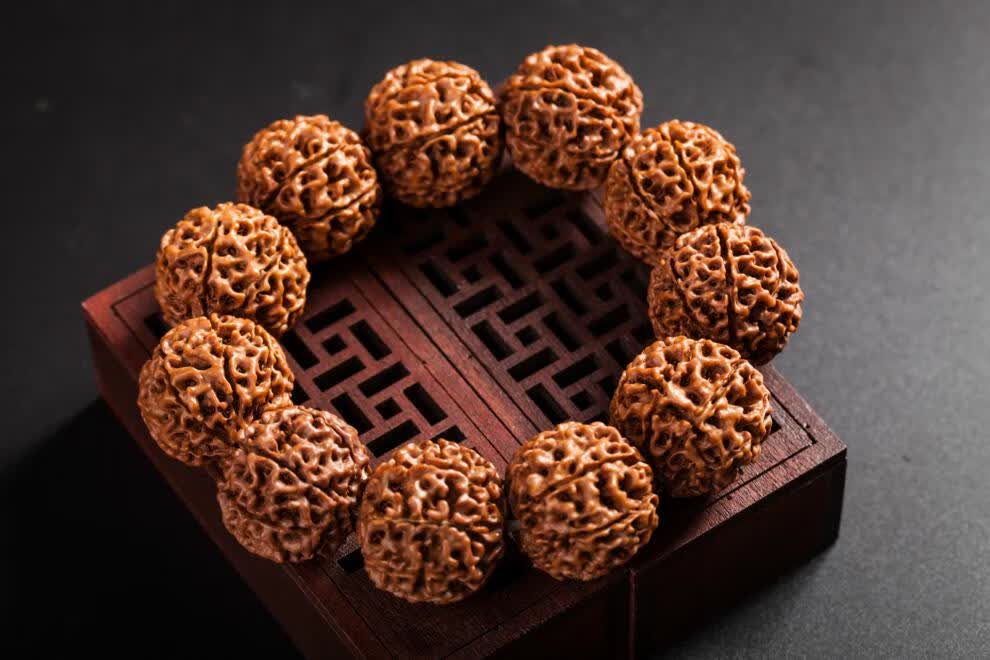 核桃手串 金刚菩提子原籽菩提手串菩提子男女佛珠手链678瓣落地红批发