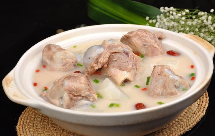 新鲜牛大骨现杀牛骨头1500g牛棒骨牛筒骨牛腿骨黄牛烧烤1500g