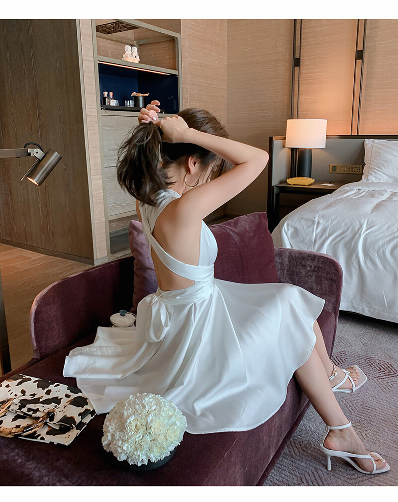 朵蜜奴吊带连衣裙性感时尚女装显瘦露肩露背收腰2021新款韩版网红气质