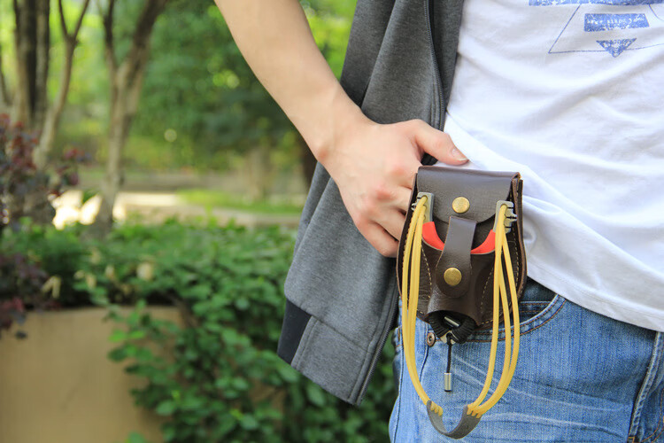 弹弓包 一体式弹弓包钢弹珠包 弓粮包 弹弓吸钢弹珠工具带磁铁钢弹珠