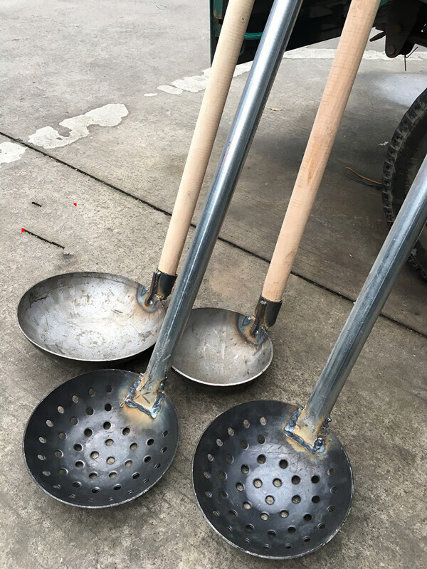 加厚钢板铁勺大漏勺长柄捞渣勺笊篱清理下水道淤泥挖泥土掏粪勺子