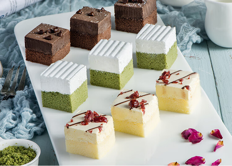 小方茶歇蛋糕咖啡厅慕斯点心会议甜品酒店下午茶彩虹自助餐饮30粒红