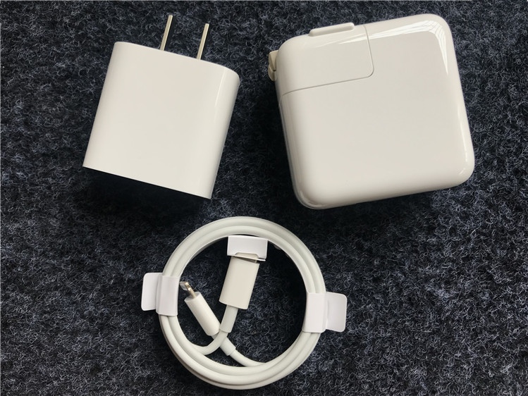 【准新】苹果30w原装充电器iphone13 12 promax xs 11快充20w头usb-c