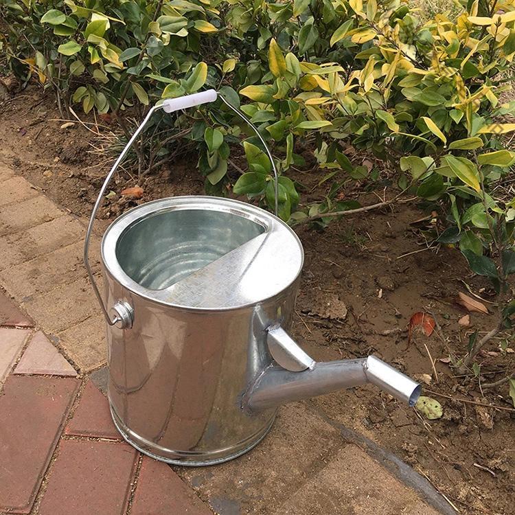 适用长嘴加油桶汽油桶汽车摩托车三轮车备用油箱20升 15升 10升白铁