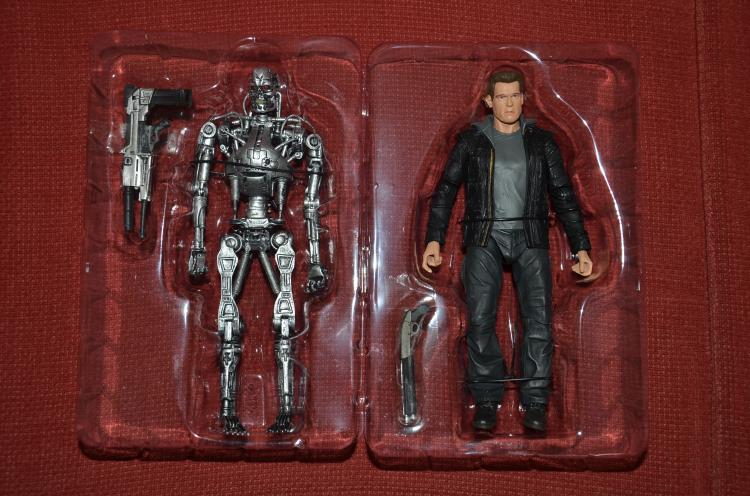 neca42186/终结者/起源/骨架机器人/阿诺t800/可动模型 盒装骨架 全新