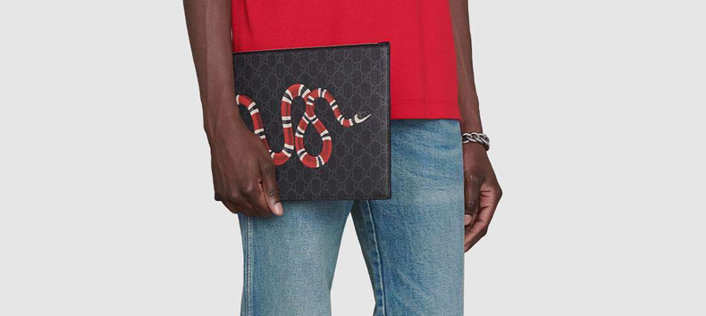 gucci古驰珊瑚蛇印花手拿包 黑色