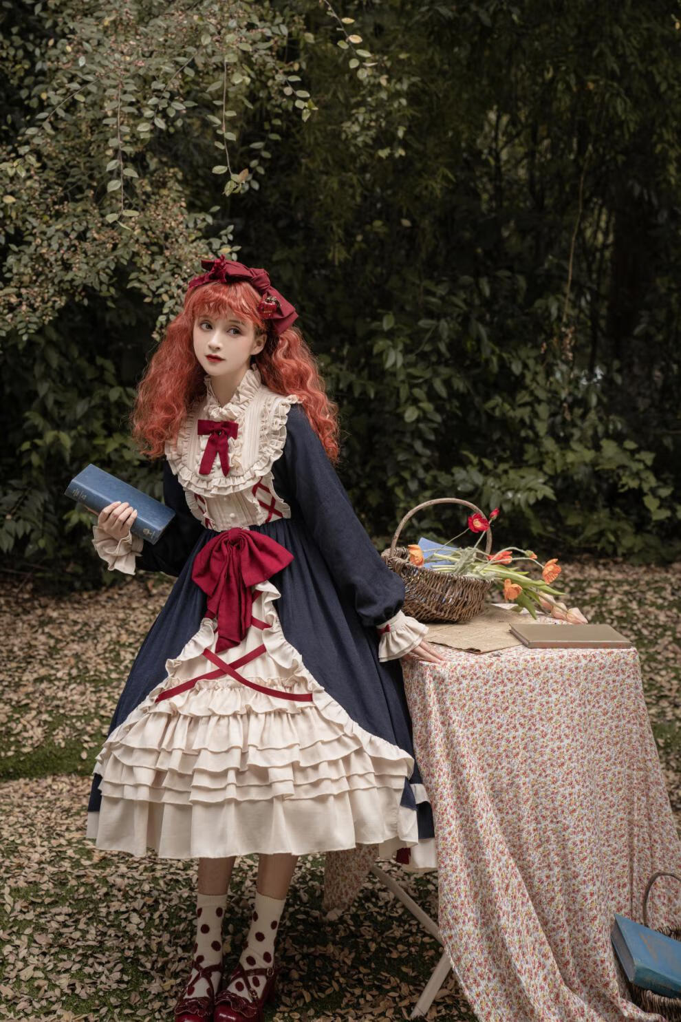 原创天鹅之幕lolita优雅cla系长袖op连衣裙纯色复古洛丽塔秋冬绀色