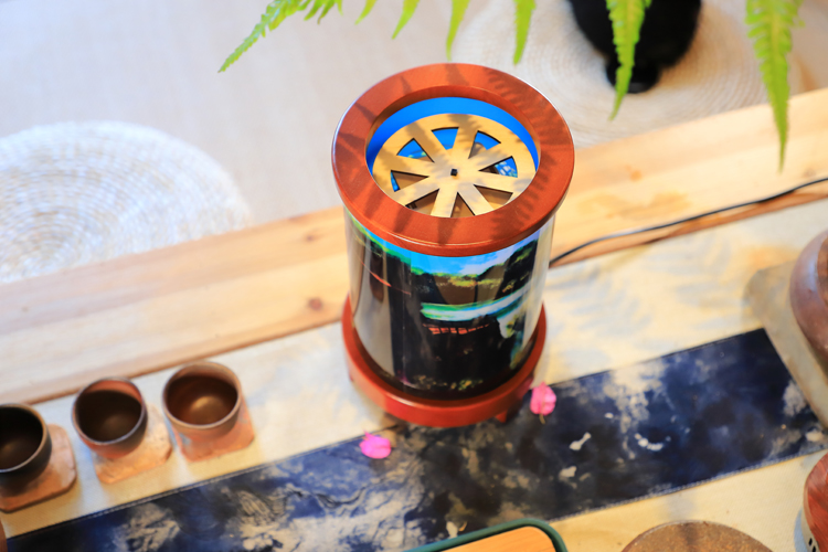 春光乍泄同款瀑布灯 台灯何宝荣黎耀辉张国荣周边纪念品旋转跑走马灯