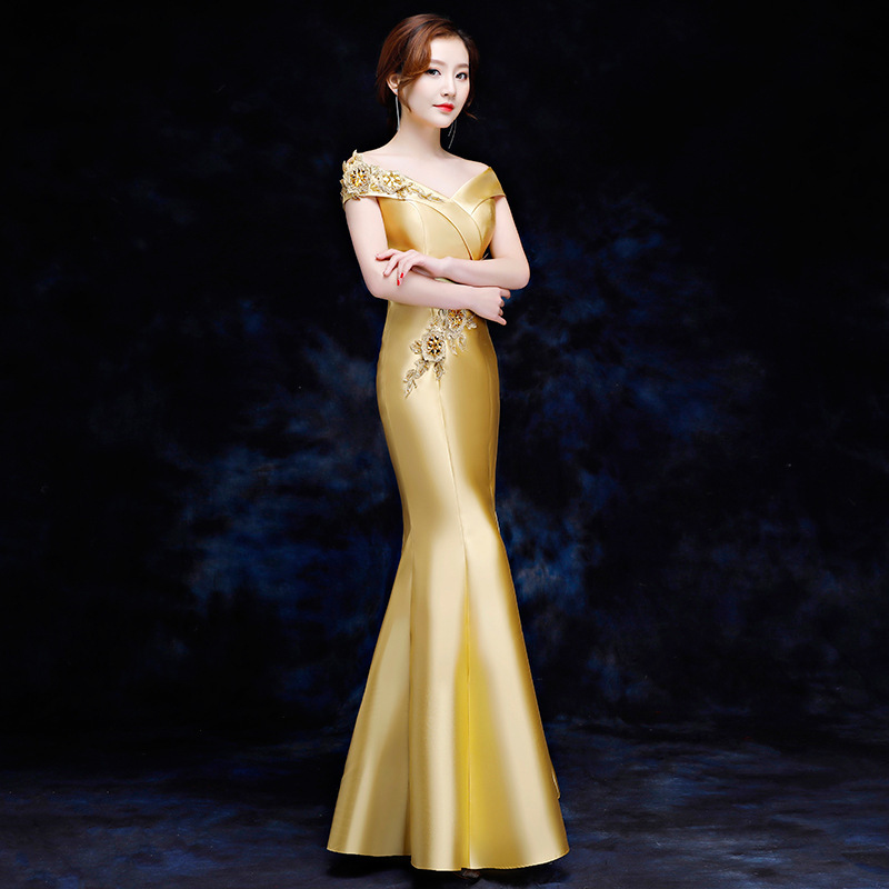 主持人高贵金色晚礼服裙女2021春夏季新款高端宴会服一字肩鱼尾礼服