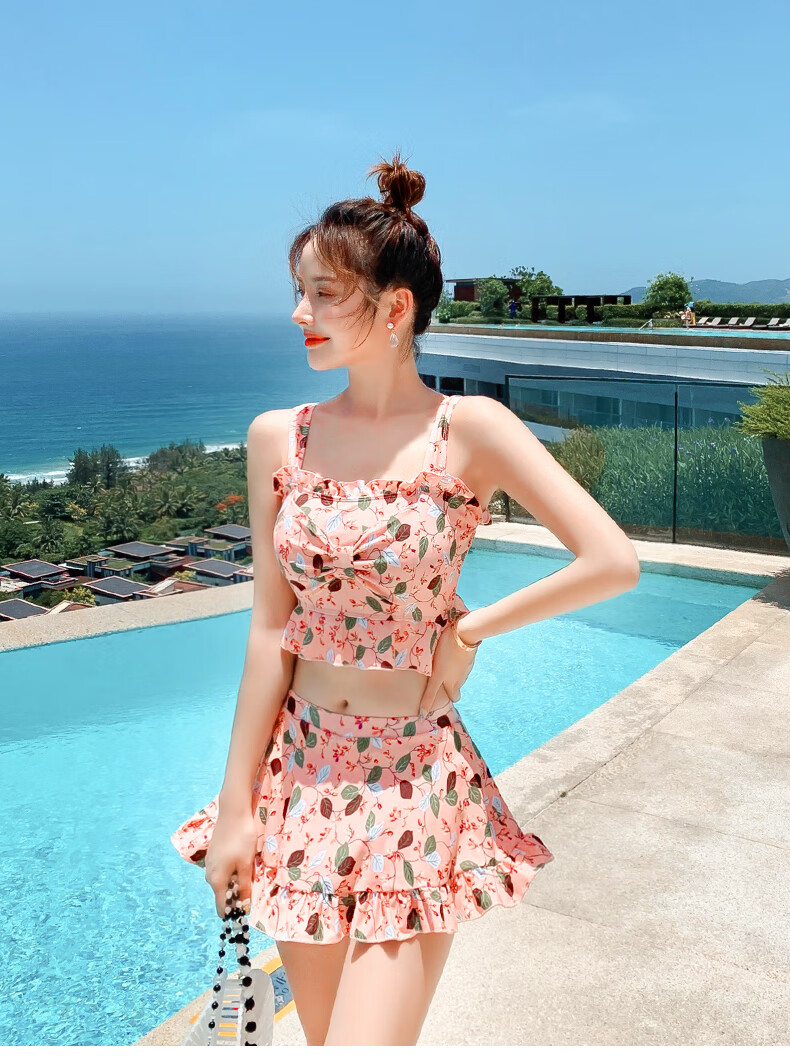 《新款上市》ゞゞ新品游泳衣女2021新款保守ins风分体小胸性感可爱