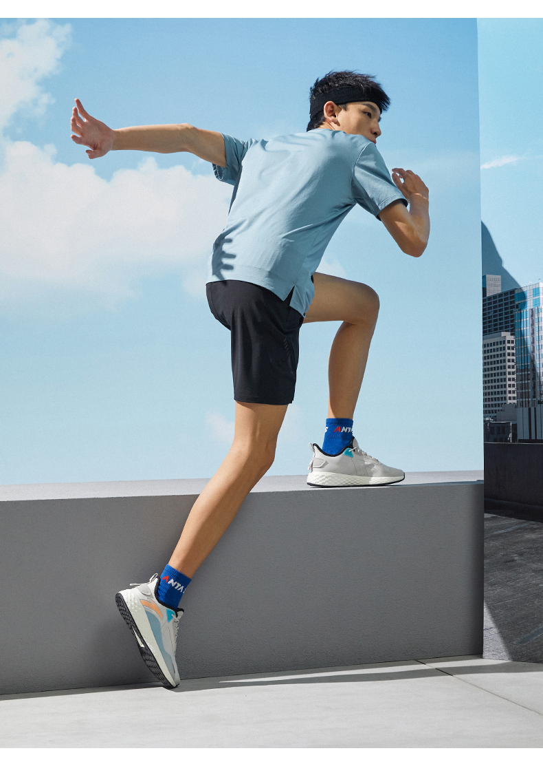 安踏菱格运动鞋男跑步鞋官方2021春夏季新款网面透气轻便跑鞋 一度灰