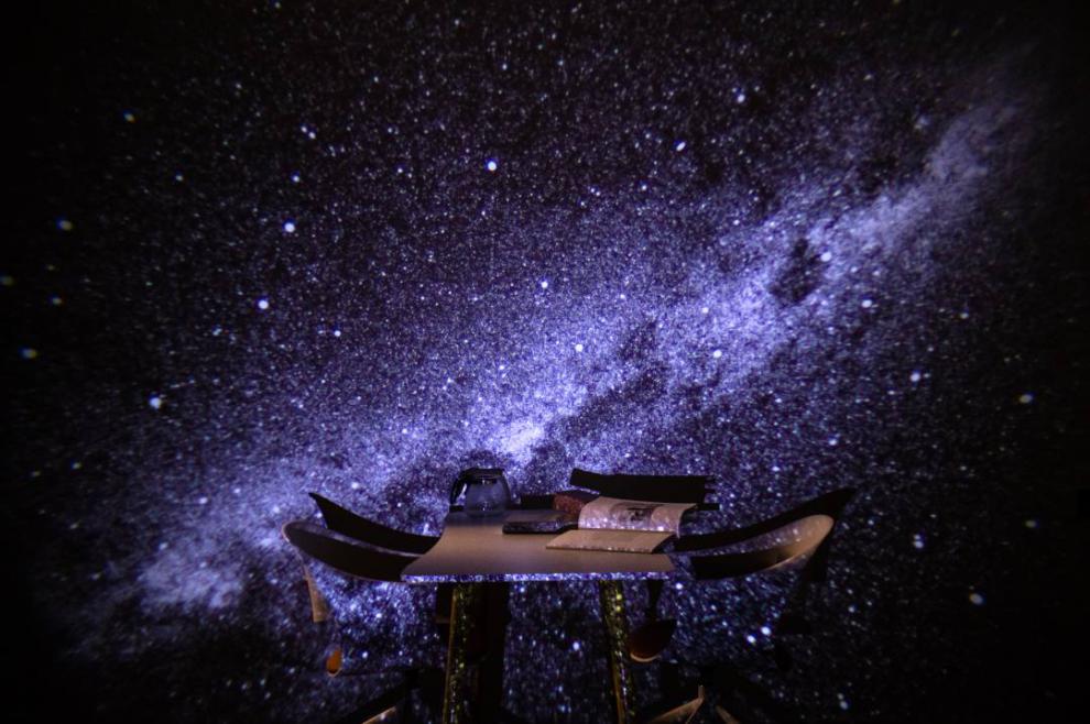 高清星空投影小夜灯 高清星空灯投影灯可调焦创意氛围情人生日礼物