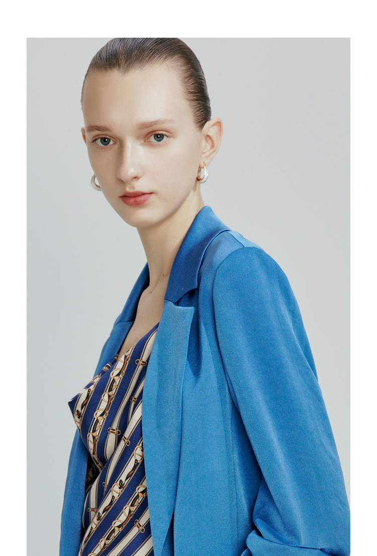 obbligato奥丽嘉朵新款宝蓝色翻驳领垂坠醋酸休闲中长款西装女外套