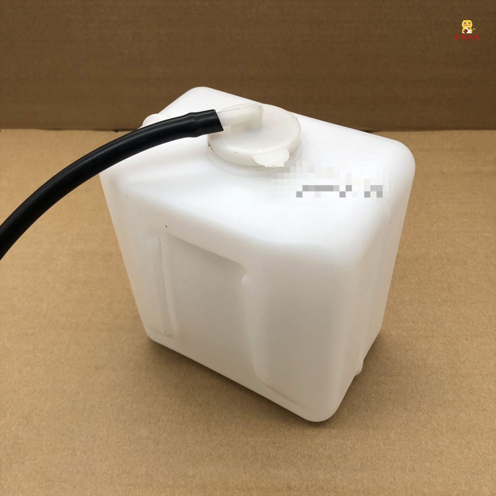 适用于北京吉普212北汽2023战旗角斗士勇士皮卡副水箱回水壶副水壶 一