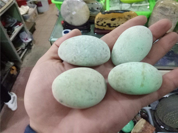 夜明珠原石天然夜光石陨石萤石荧光石头夜光石原石光奇石354cm厘米