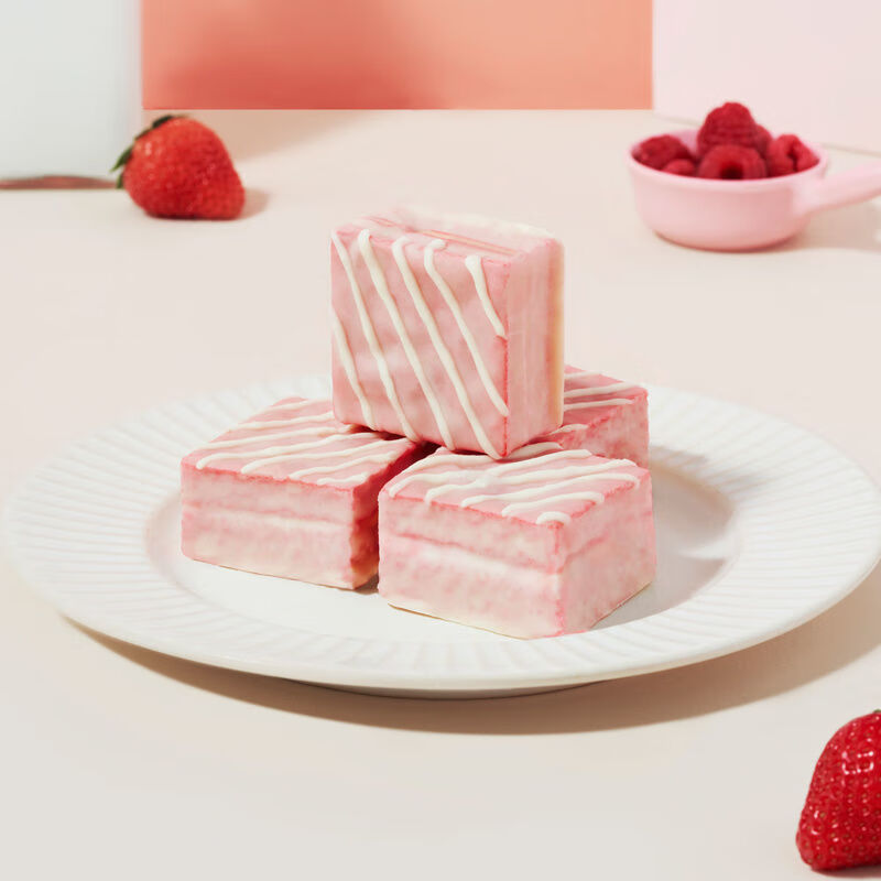 丝绒蛋糕白色巧克力味奶油夹心蛋糕零食早餐整箱1000g200g双梅味16包