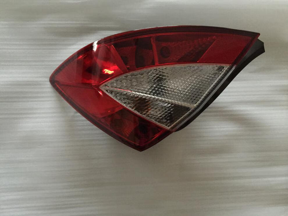 奇瑞a3后尾灯 适用于奇瑞a3后灯 奇瑞a3后尾灯总成 倒车灯总成a3后灯