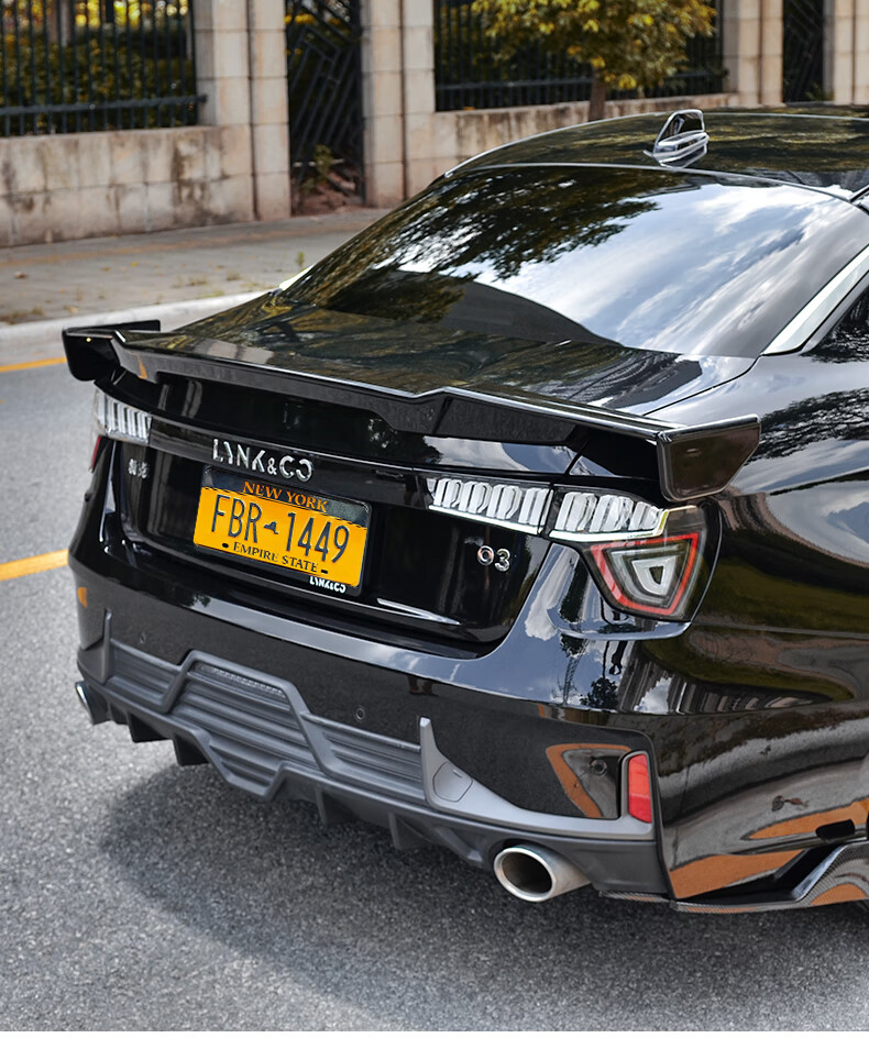 领克03尾翼 原厂适用于改装免打孔赛道版竞技碳纤维定风翼顶翼外观