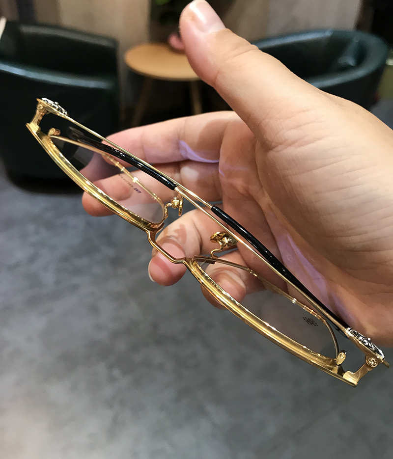 名逸眼镜框纯钛超轻眼镜架男女大框大脸加宽平光潮防蓝光装饰护目设计