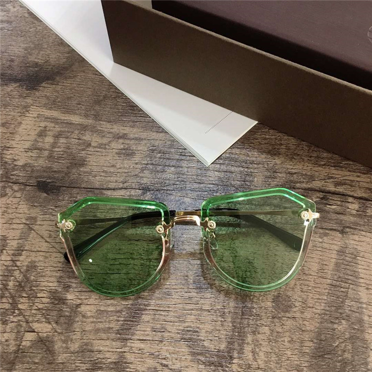 新款儿童小蜜蜂偏光太阳镜女童装饰舒适墨镜小孩夏季放紫外线眼镜黑色