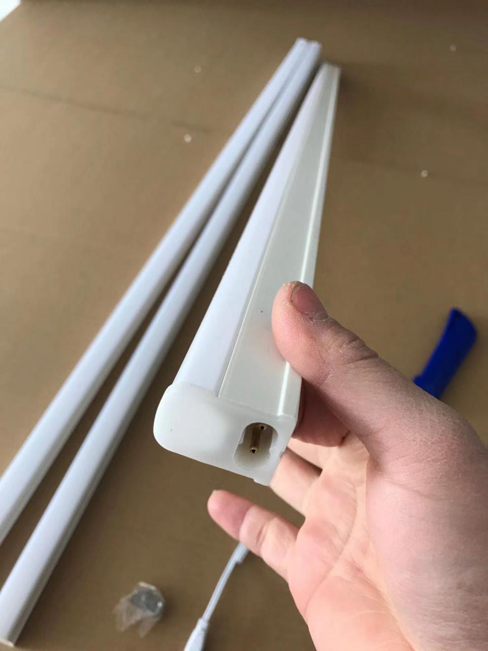 led灯管一体化两孔t5超亮t4日光灯长条灯家用全套节能支架可拼接豪华