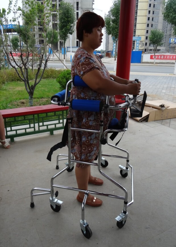 助行器血栓中风偏瘫瘫痪病人学步车老人助行老年人 6轮双腋 便盆 防后