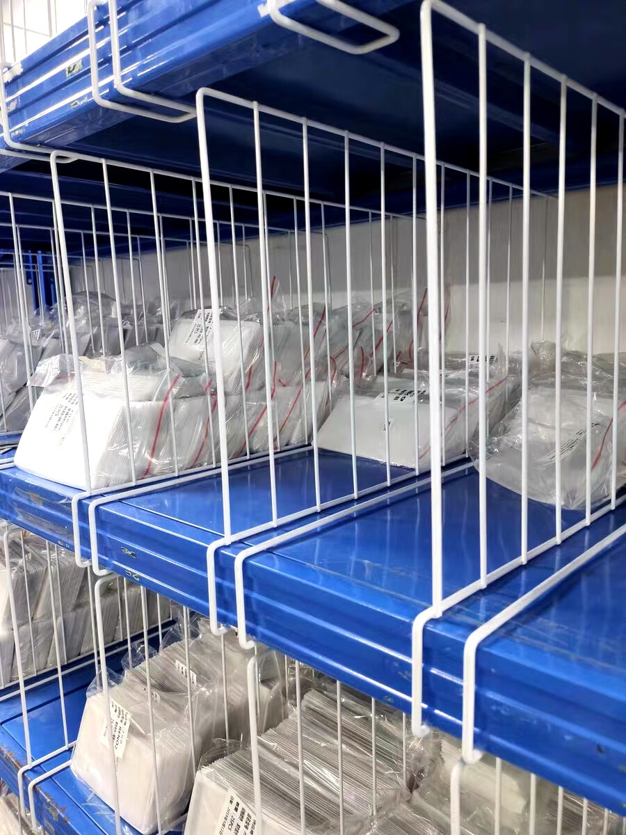 货架分隔板挡板服装隔离板菜鸟驿站快递分隔片分隔网60x406厘米卡口