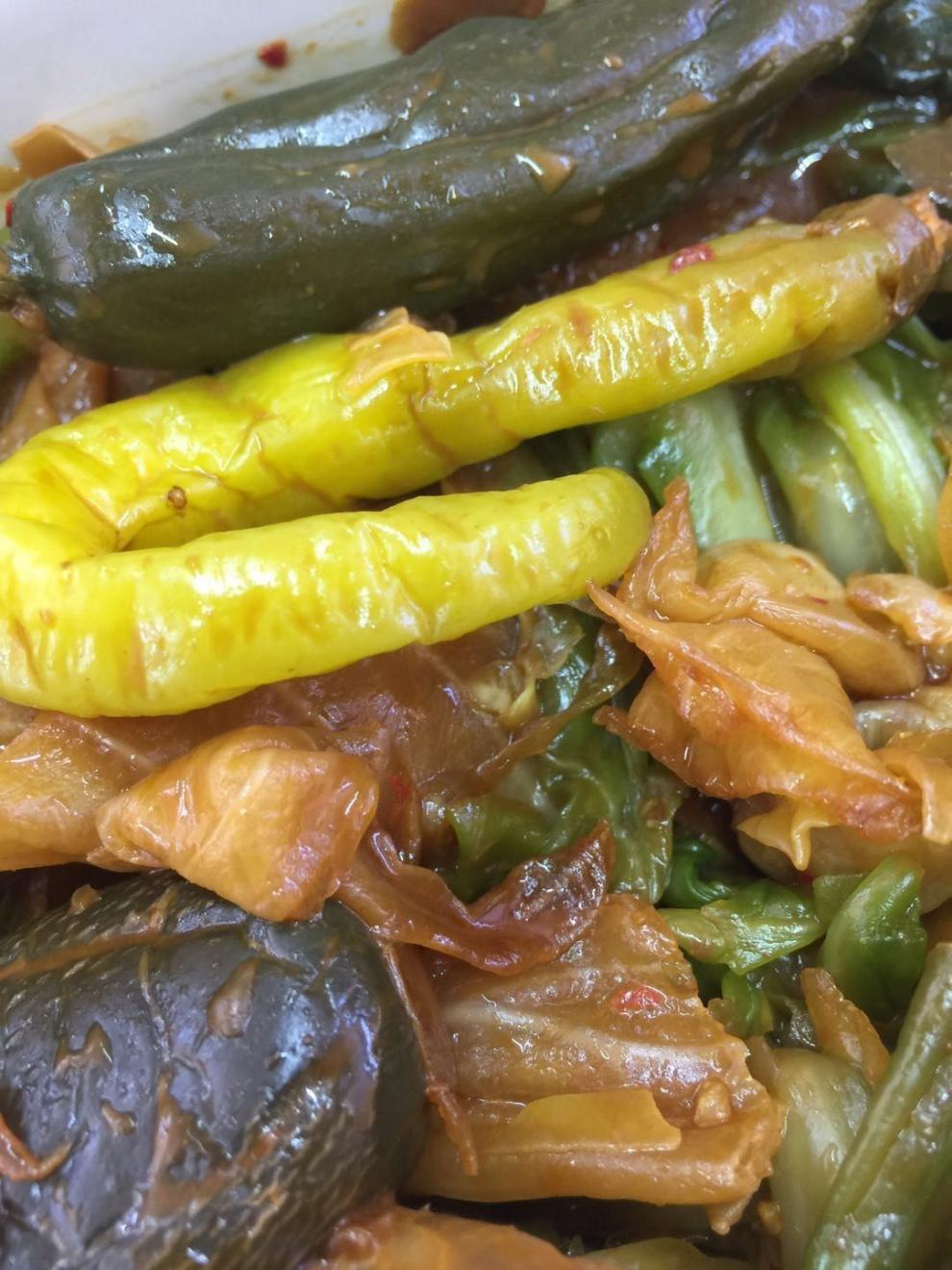 咸菜东北酱缸咸菜酱杂菜芹菜长豆黄瓜甘蓝家乡特产吉林500g农村臭酱咸