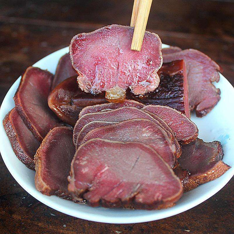 四川重庆奉节特产正宗柏树枝烟熏腊猪舌头猪口条细腻天然食品腊肉500g