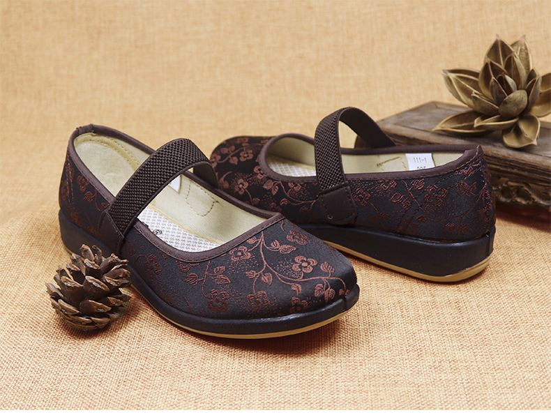 妈妈布鞋裹脚老太太鞋小脚老北京女老人防滑平底29小码老年奶奶缠脚鞋