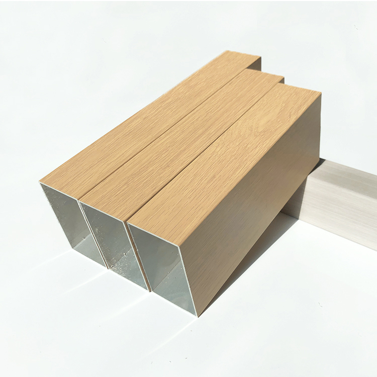 现货浅木纹铝方管原木色铝合金方管装饰橡木色隔断口型水曲柳扁管深色