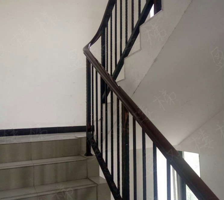 高分子扶手热弯pvc木纹扶手楼梯靠墙扶手塑木栏杆蘑菇型扶手50圆型