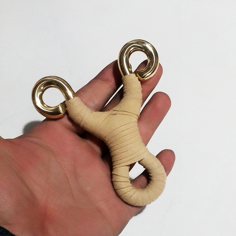 易携带容易绑皮筋超硬竞技娱乐弹弓8毫米掌中宝黄铜弹弓手工冷弯直板