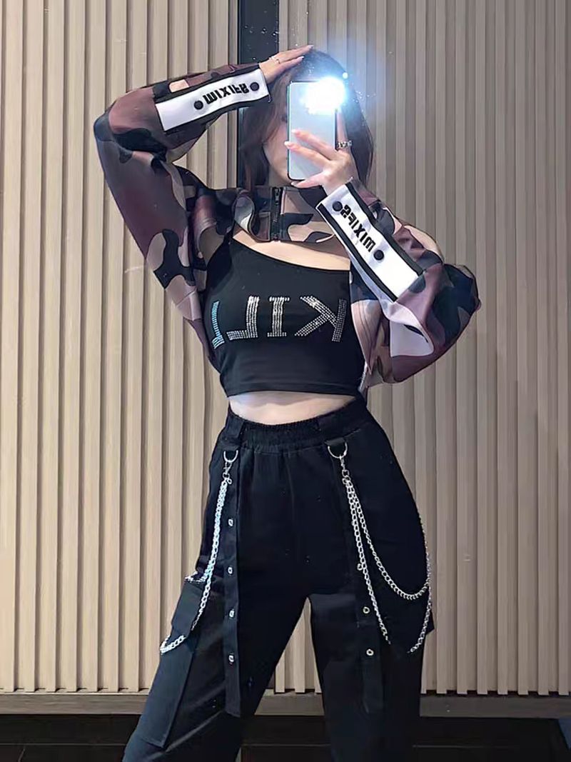 女团风韩舞表演三酷女孩个性穿搭街舞爵士舞嘻哈跳舞jazz服装迷彩外衣