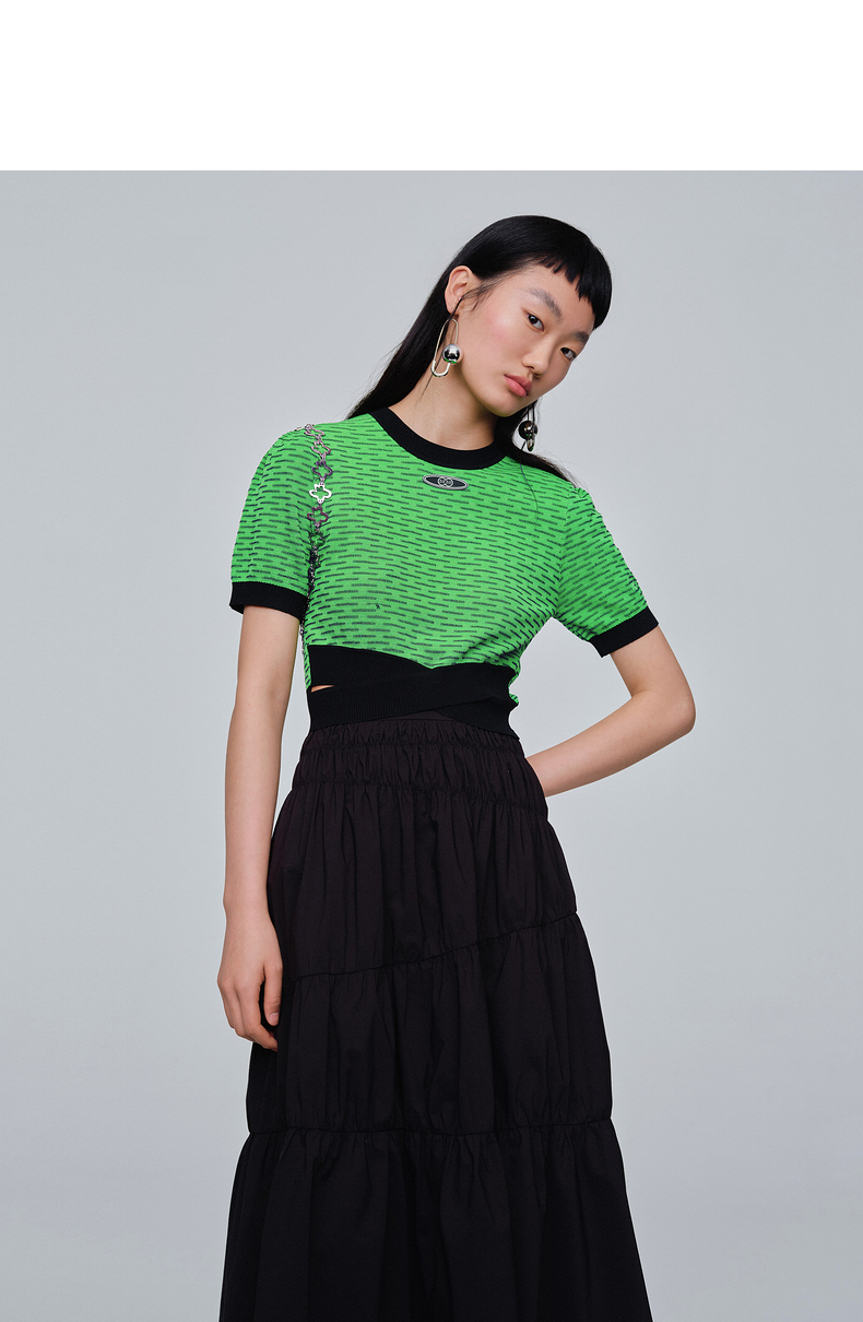 hs21夏装新款女装高腰设计感小众褶皱不规则黑色半身裙中长款裙子