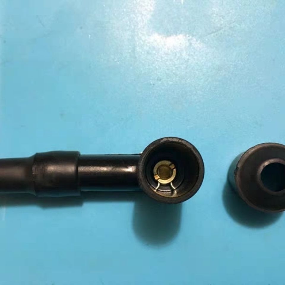 适用于摩托车三轮车通用火花塞宗申万虎摩托三轮车火花塞高压帽老年