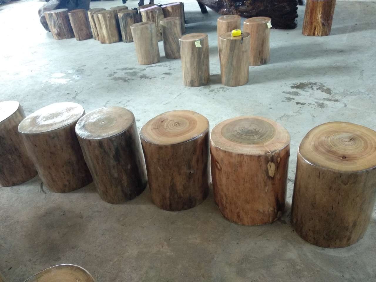 香樟木墩实木凳子树根根雕茶台圆凳 香樟木原木墩子木桩树桩凳子 香樟