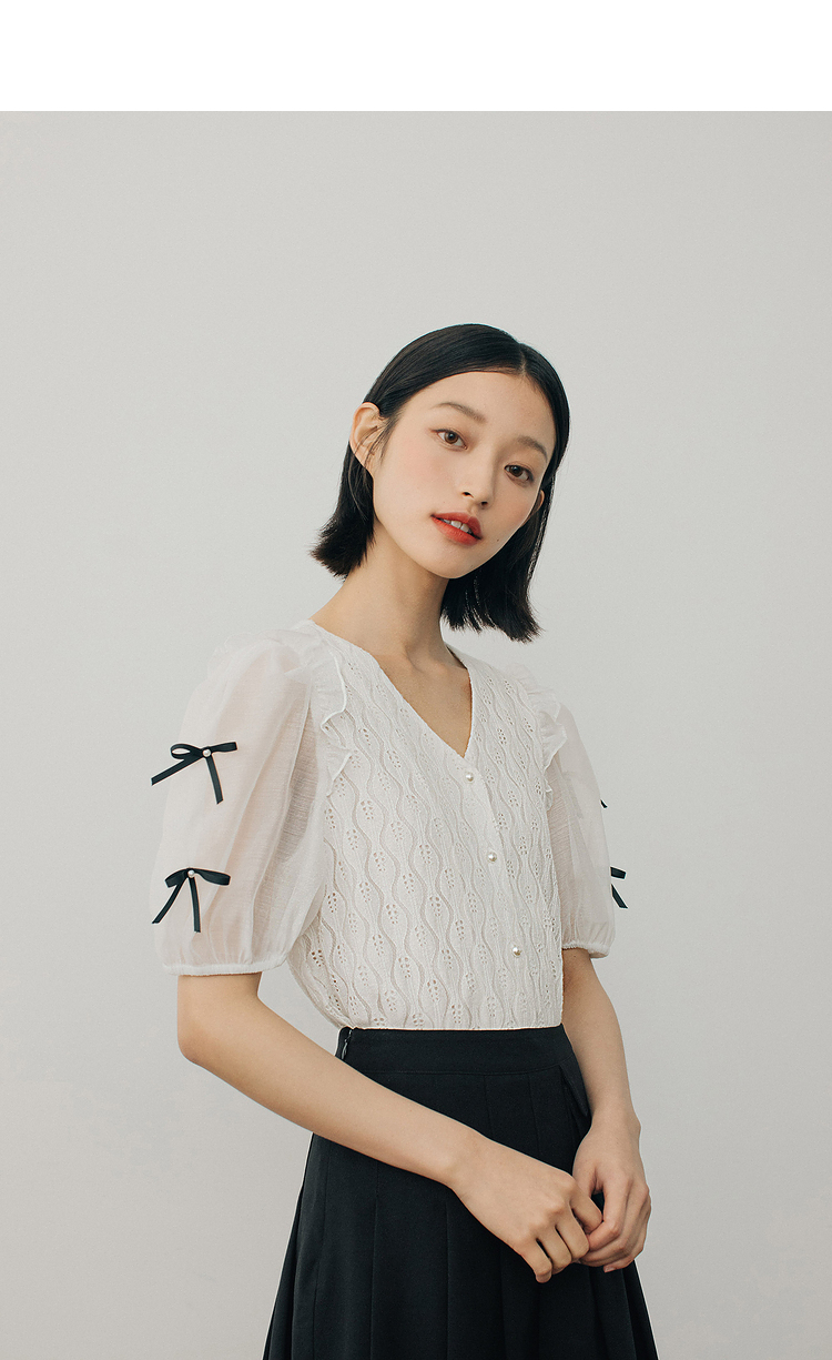 茵曼2021秋装新款女蝴蝶结灯笼袖显瘦v领设计法式田园短袖衬衣f