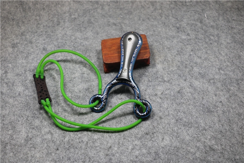 新款440c不锈钢玛雅玲珑柳浪表面镭射贴片精准弹弓弹射玩具户外竞技