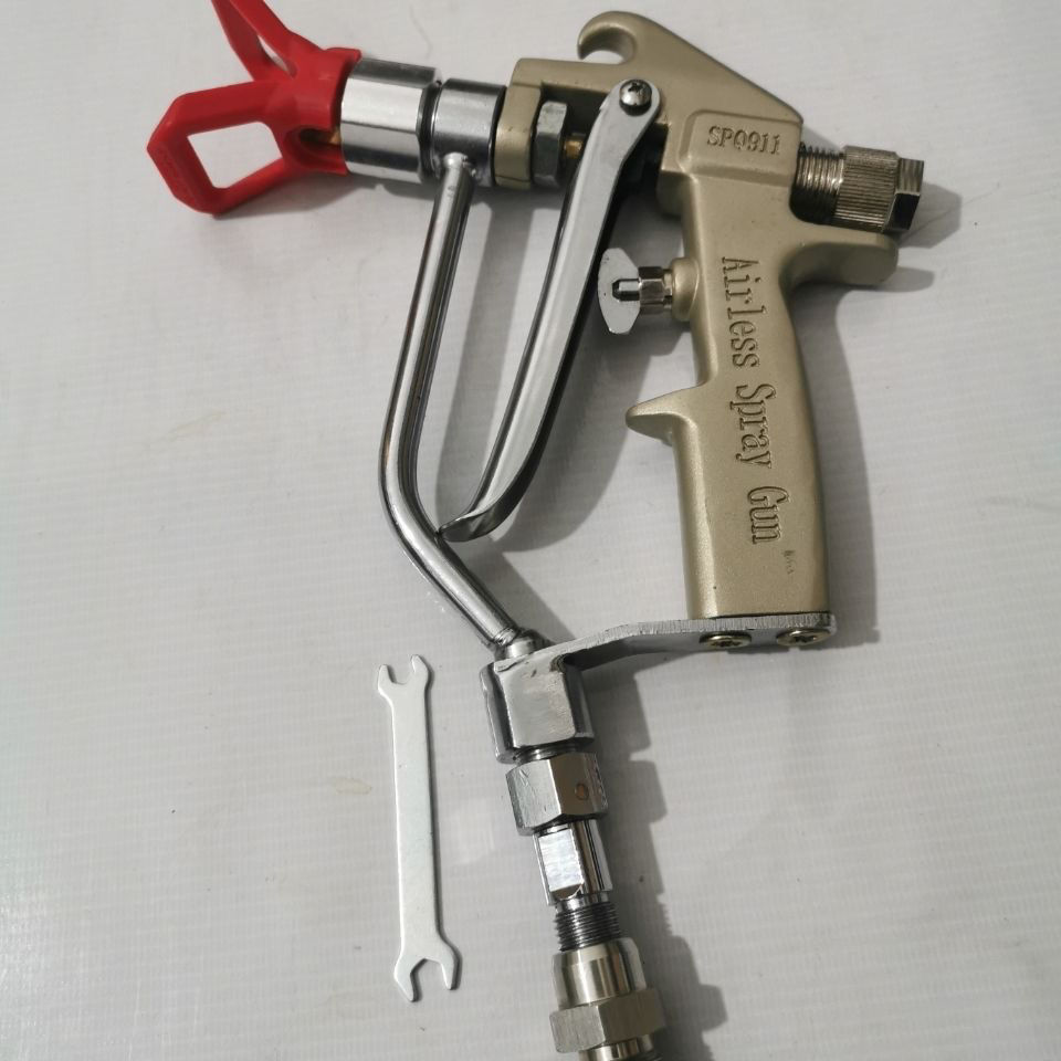 豹霸喷涂机 911腻子粉喷枪 三旗豹霸通山固瑞克固辰金楚喷涂机专用