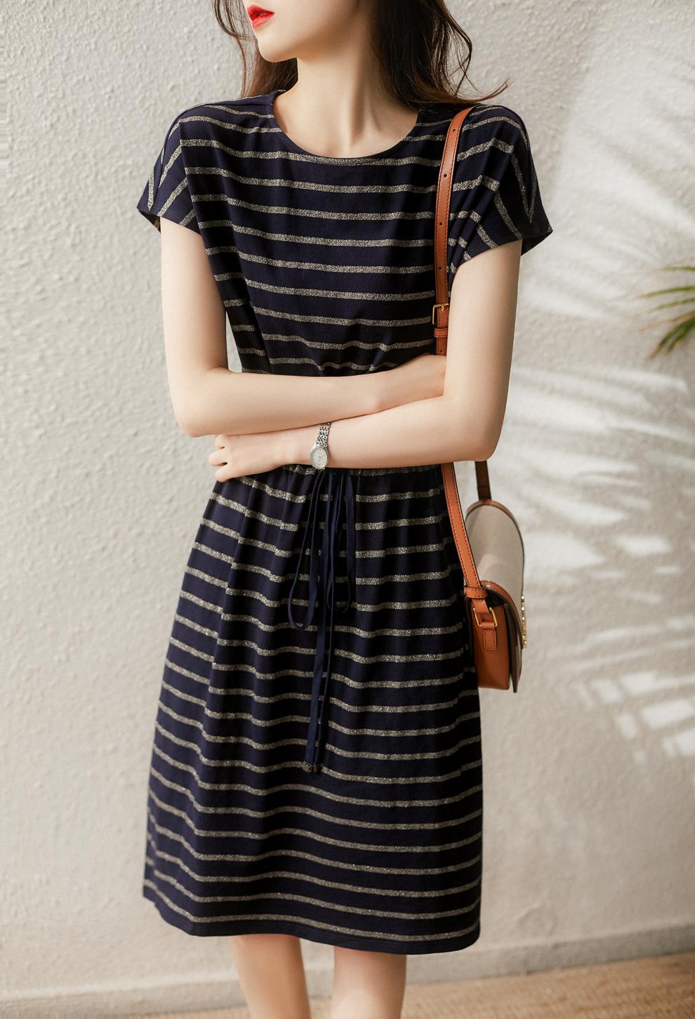 新品2021年夏季新款韩版修身显瘦时尚条纹连肩袖小个子中长款女士裙子