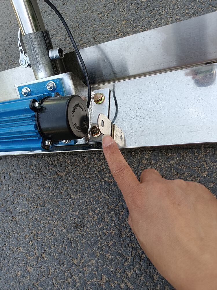 锂电刮平尺电动振平尺混凝土刮平尺室内地坪找平尺楼面整平抹平机24瓦