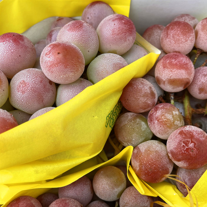 jd物流2021现货妮娜皇后红晴王纯甜多汁好吃网红新鲜水果团购礼盒2斤