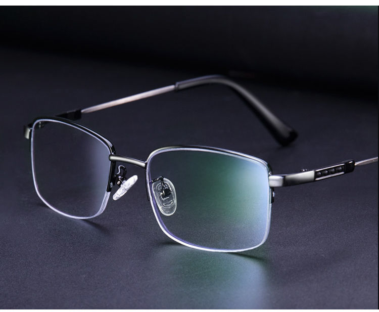 威古氏高清老花镜男防蓝光摔度数远近两用时尚超轻老人老花眼镜女经典