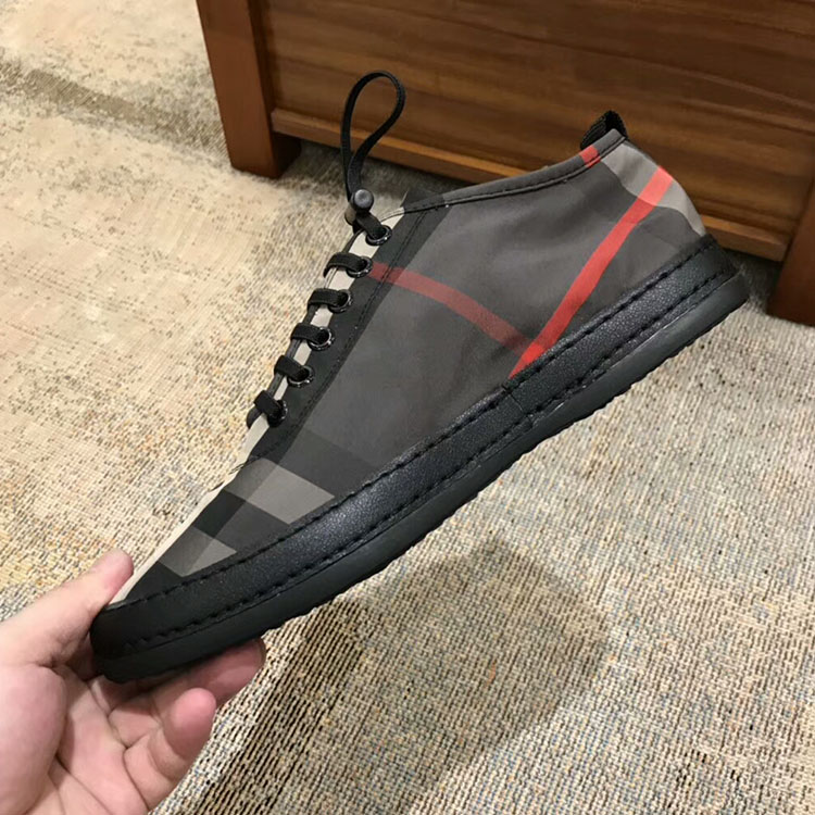 芭寳莉 巴伯莉tb家格纹格子欧洲站男鞋格子帆布鞋轻便软底透气懒人