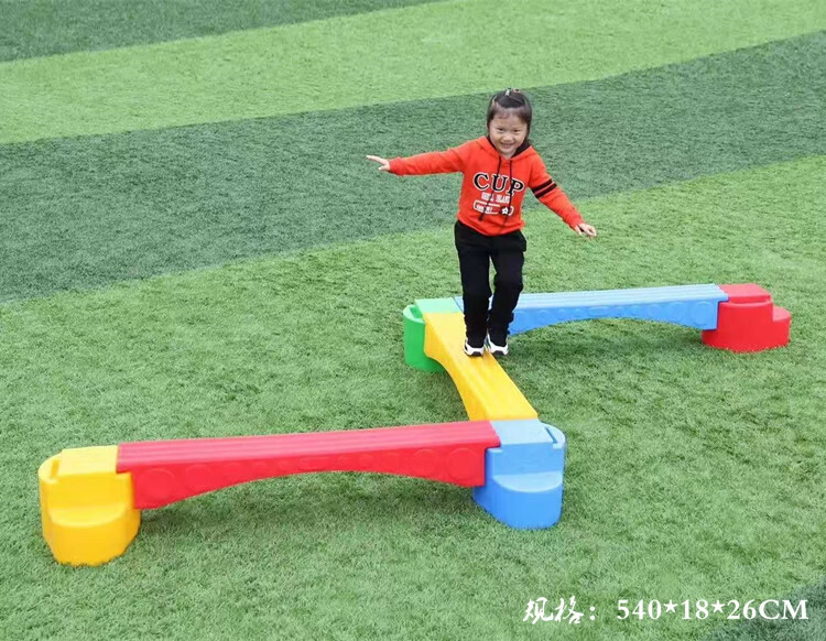富商猫幼儿园儿童独木桥儿童荡桥幼儿体能训练器材平衡木户外游乐设备