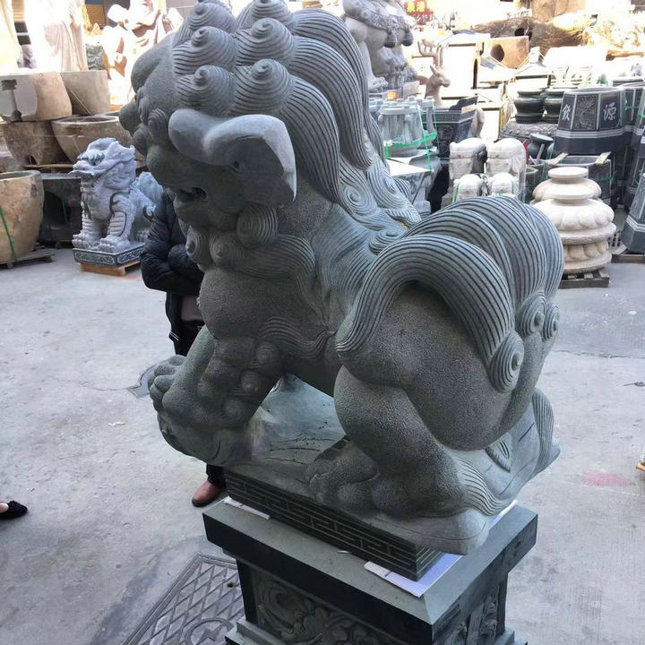 祠堂石狮子石雕石狮子一对看门大型青石献钱狮寺庙祠堂门口摆件惠安