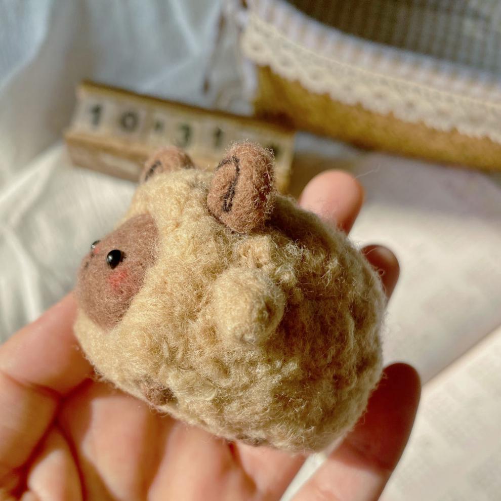 小羊约匙扣戳戳乐材料包手工自制玩偶情侣礼物挂件饰品白色羊咩咩材料